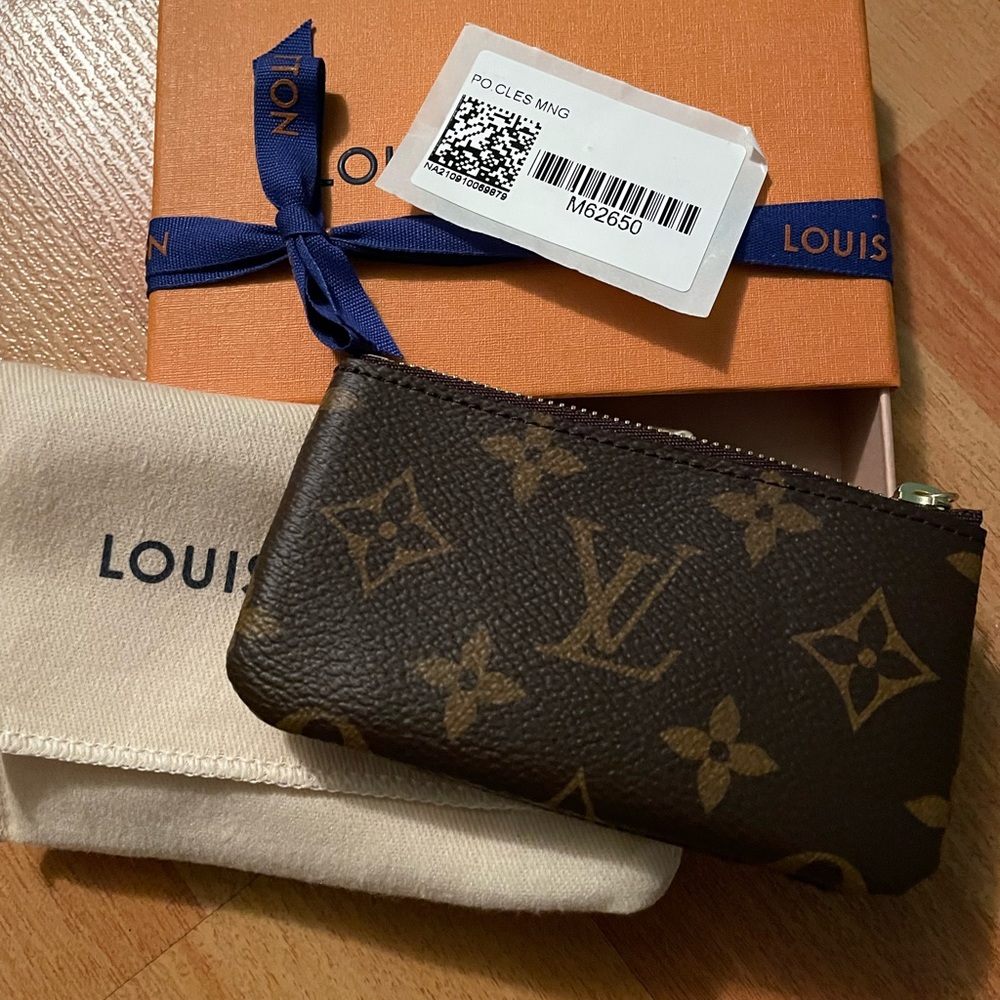 LV Key Pouch